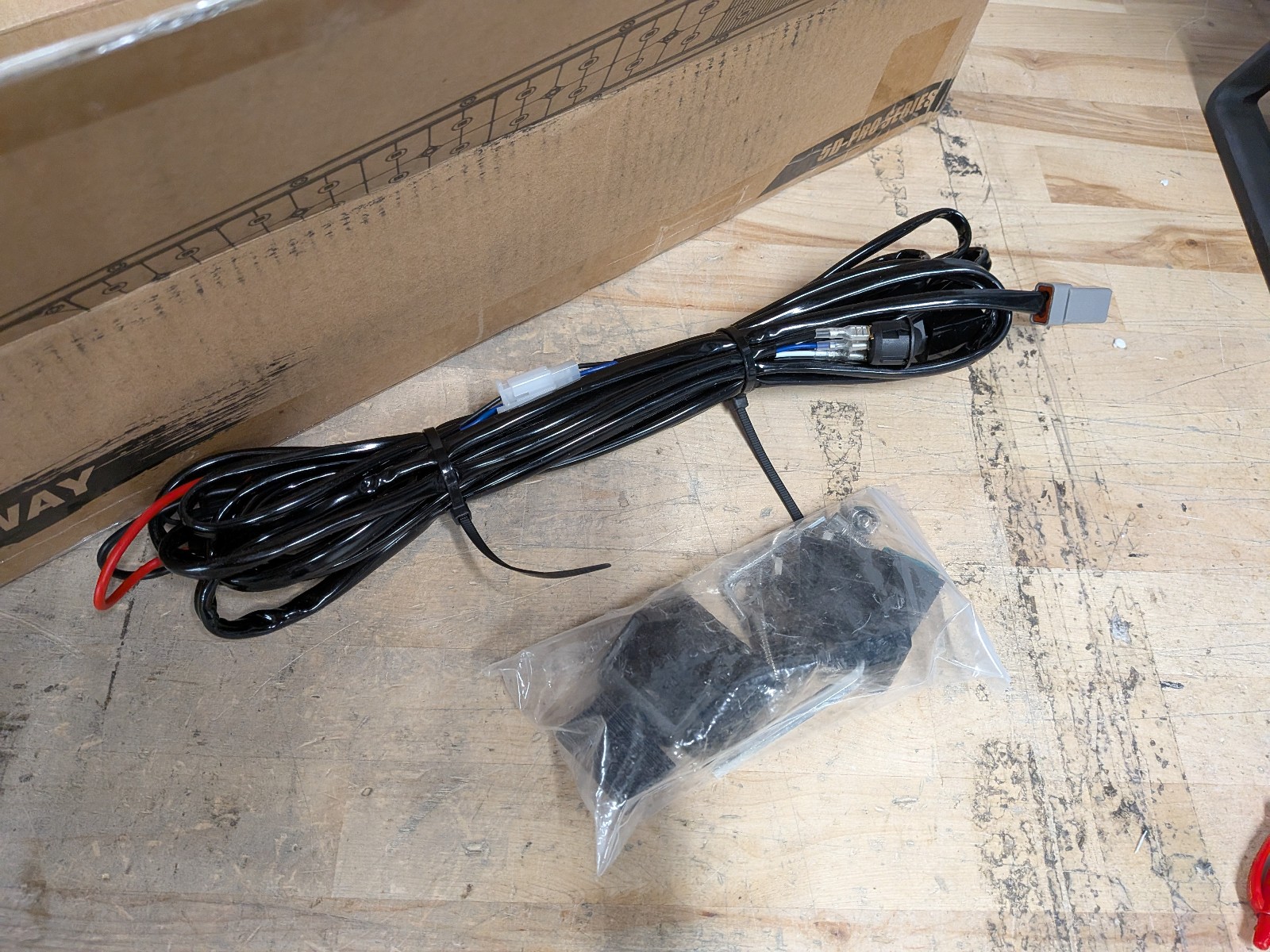 AUXBEAM 22-Inch LED Light Bar for Vehicles, 5D-Pro Series